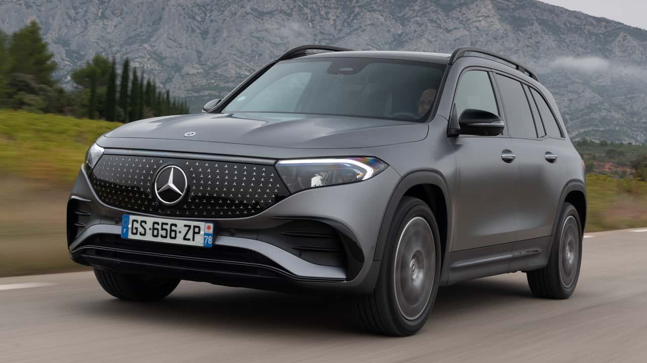 mercedes-benz-eqb.jpg