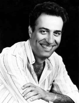 Kemal_Sunal.gif